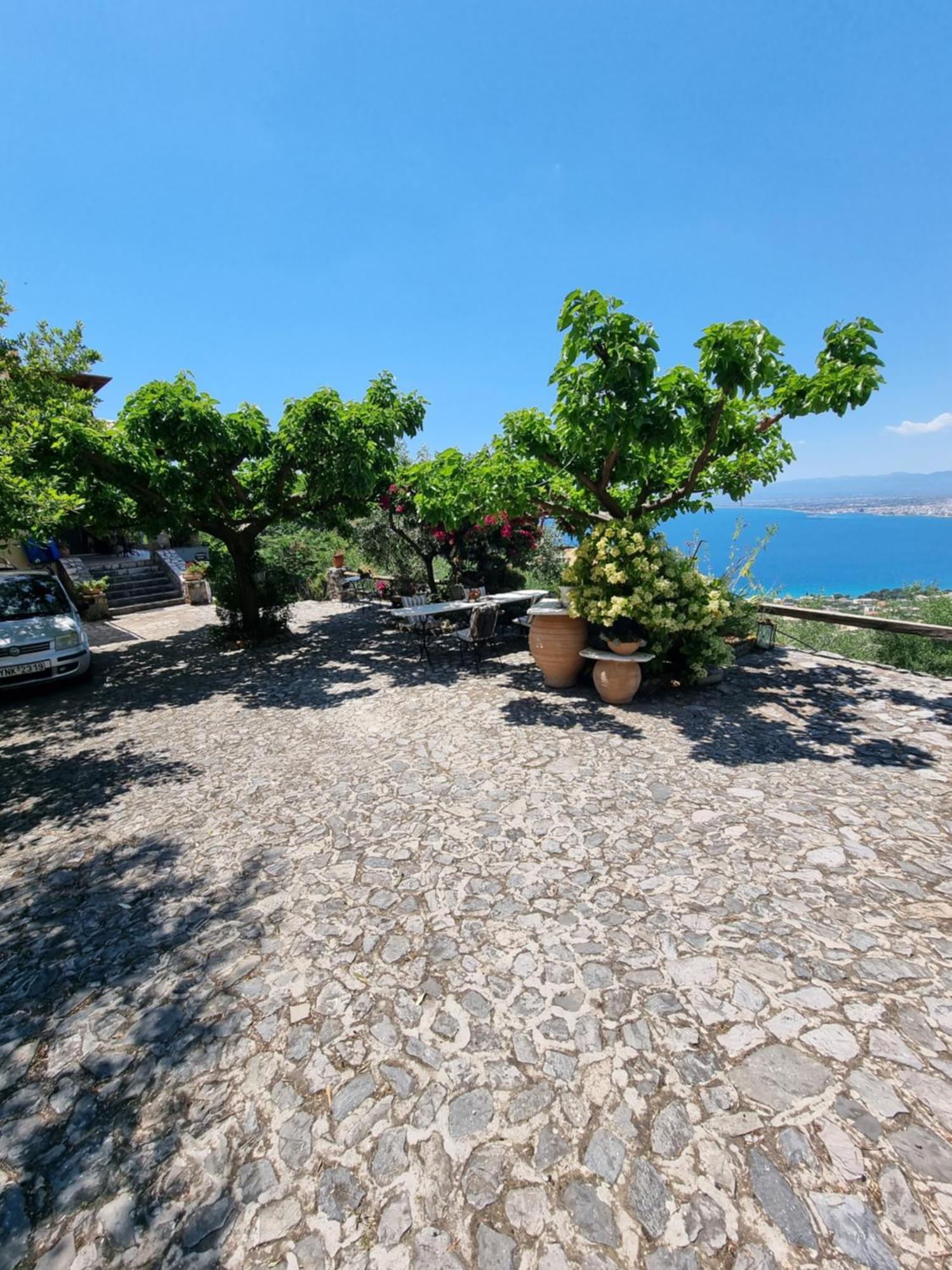 Unique View Apartment Kalamata Eksteriør billede