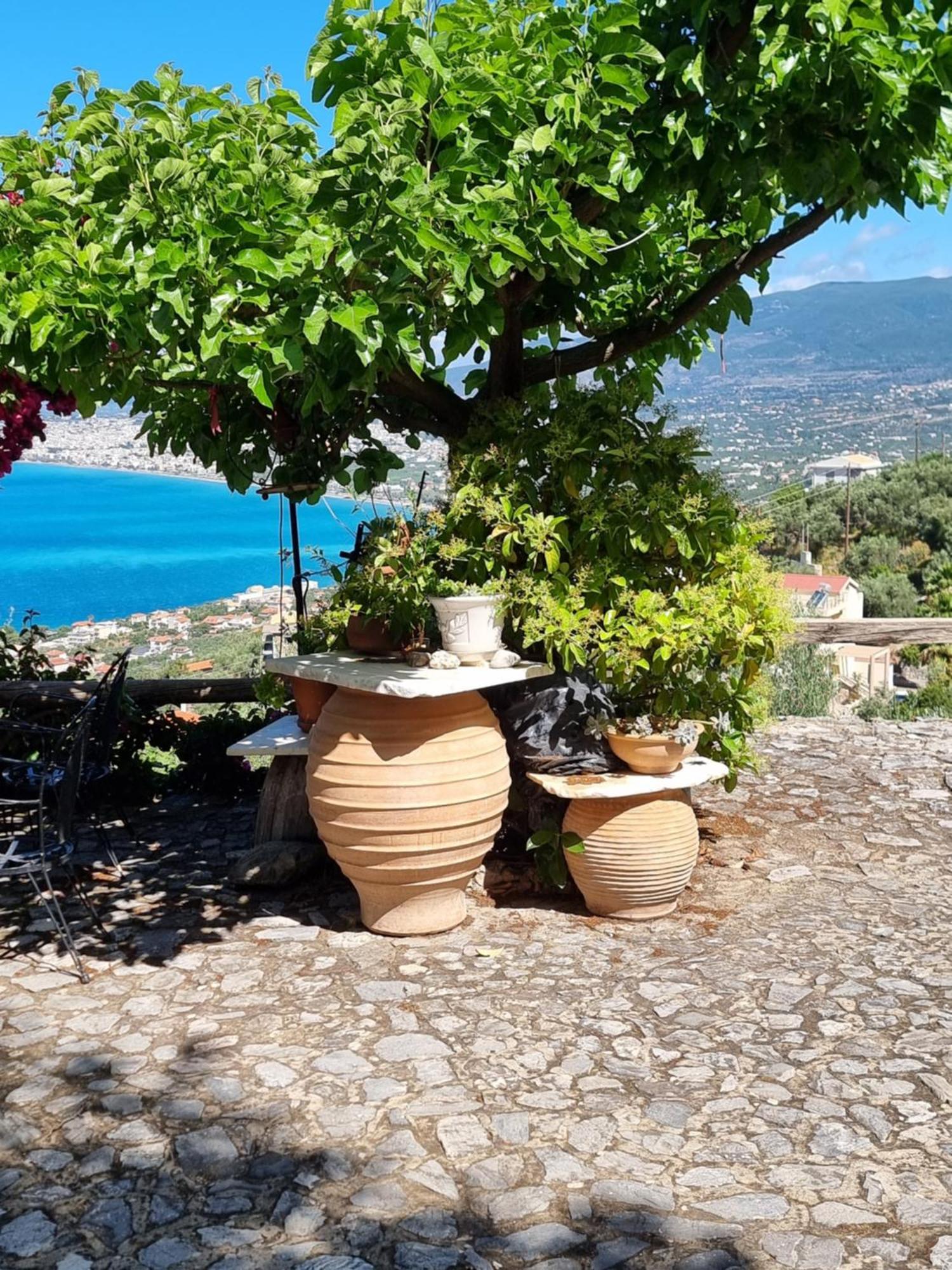 Unique View Apartment Kalamata Eksteriør billede